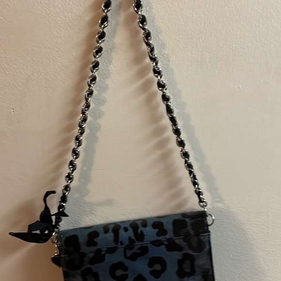 guess mini clutch  mini cross body - Picture 2 of 3